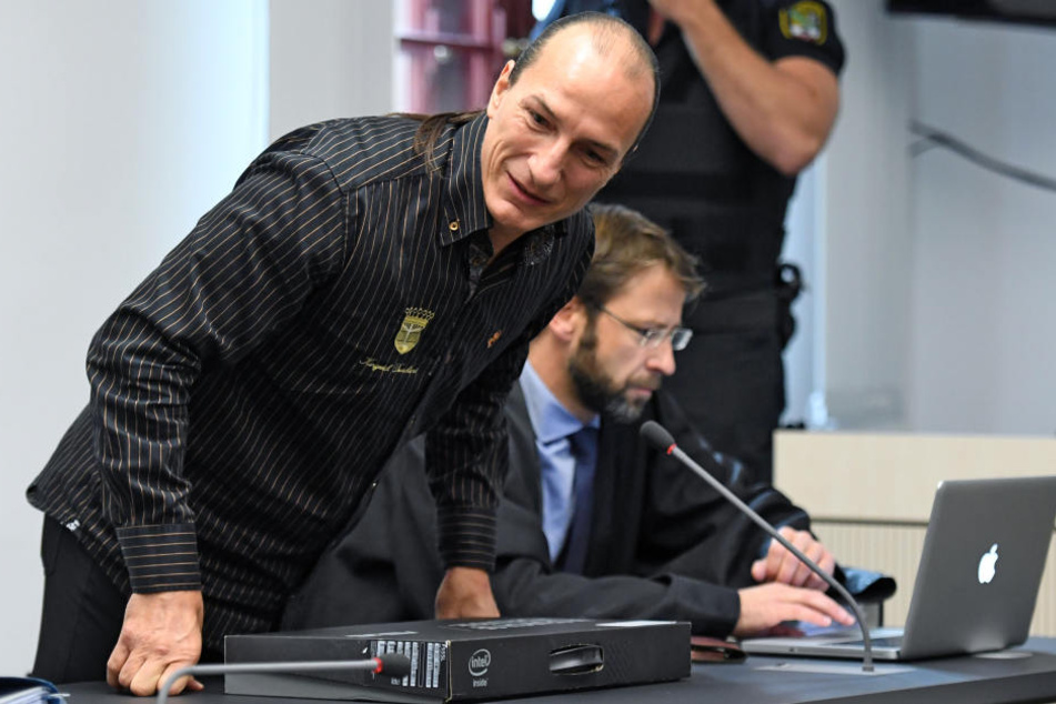 Der Ankläger hatte für Fitzek vier Jahre Haft gefordert, die Verteidigung auf Freispruch plädiert.