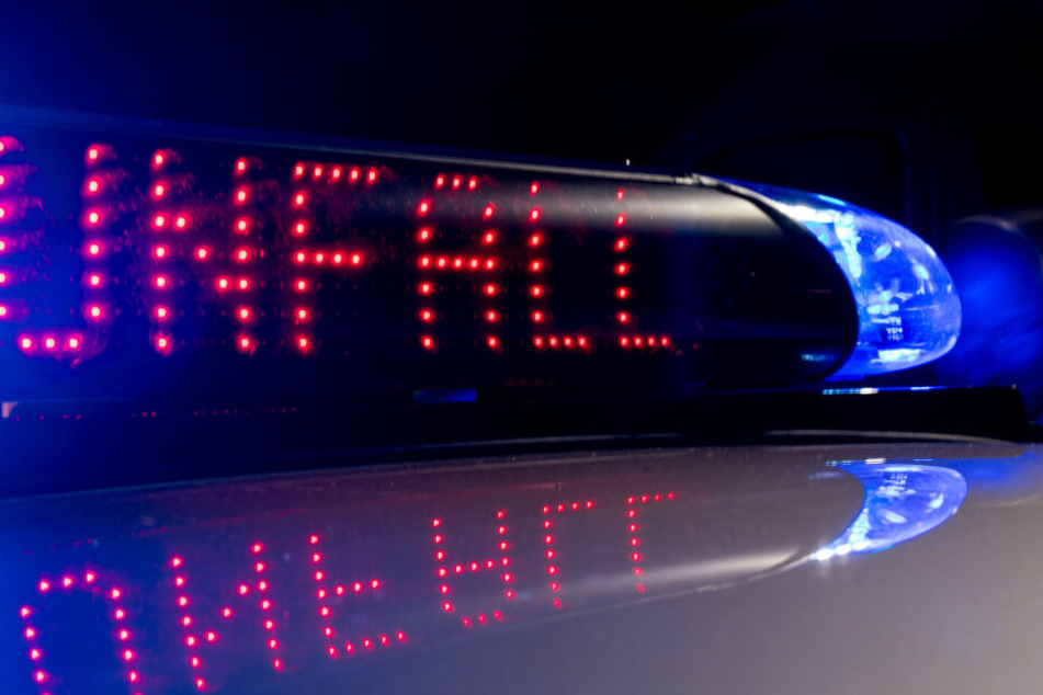 Auf der A4 ist der linke Fahrstreifen bei Frankenberg nach einem Unfall blockiert. (Symbolbild)
