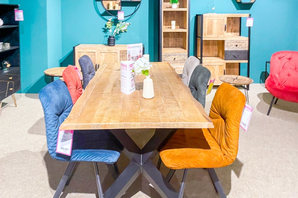 So preiswert ist das neue Esszimmer-Set gerade bei Möbel Boss zu haben
