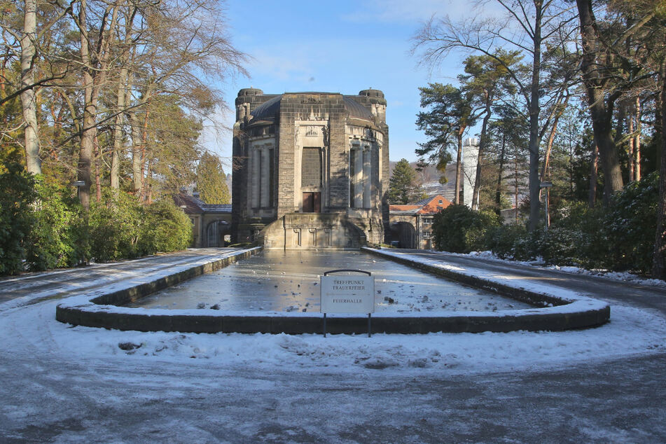 Auf dem Friedhof in Tolkewitz waren die Täter Ende Januar unterwegs (Archivbild).