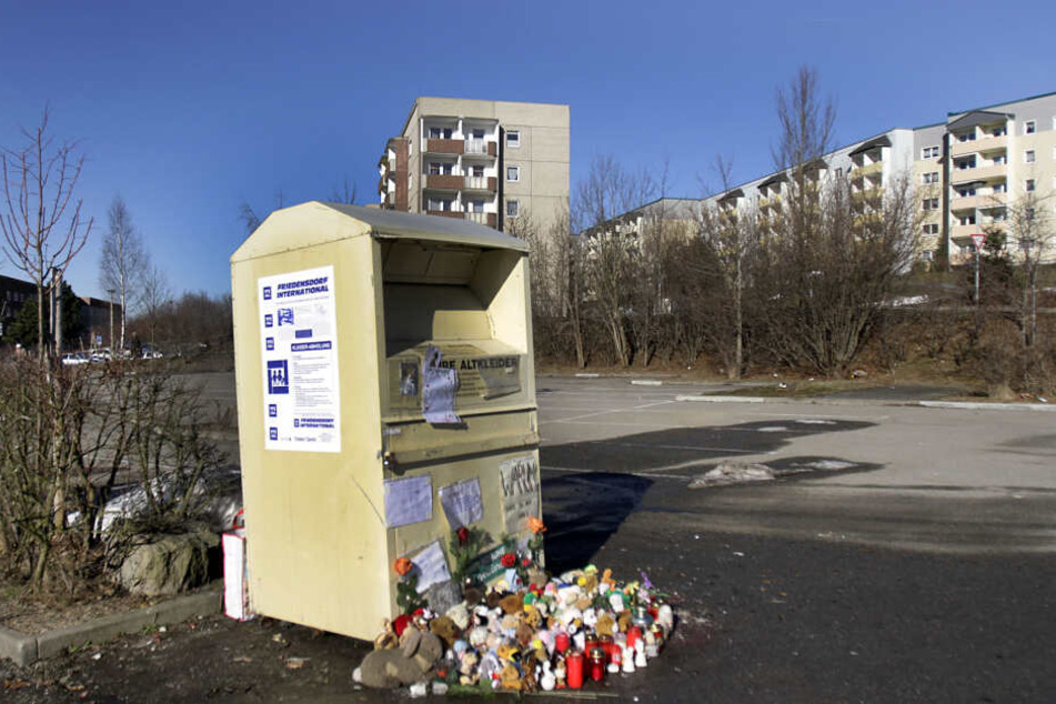 2011 wurde in diesem Kleidercontainer in Schwarzenberg ein toter Säugling gefunden.