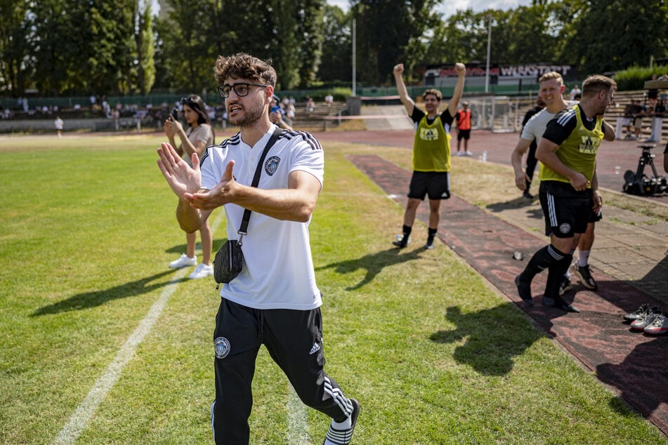 Influencer Elias Nerlich (26) ist Gründer des Berliner Vereins Delay Sports.