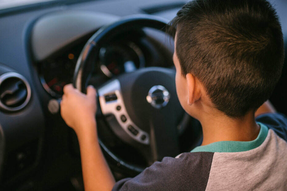 Die Jungs fuhren mit dem Auto einer Tante umher. (Symbolbild)