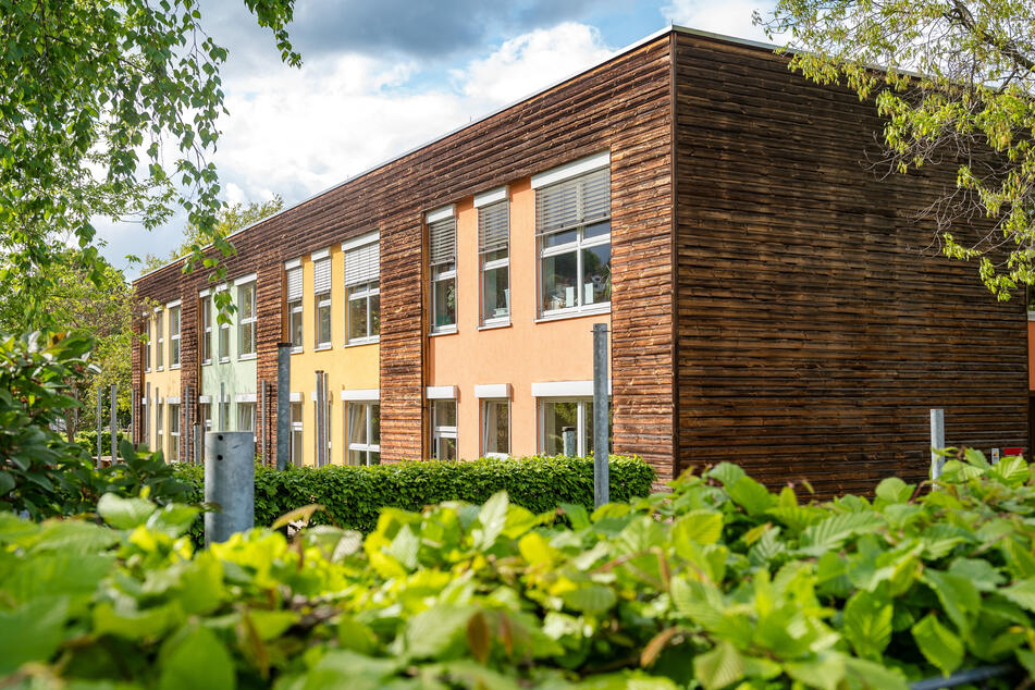 Das Kinderzentrum Cossebaude bekam Preisgeld unter anderem wegen seiner grünen Außenflächen.