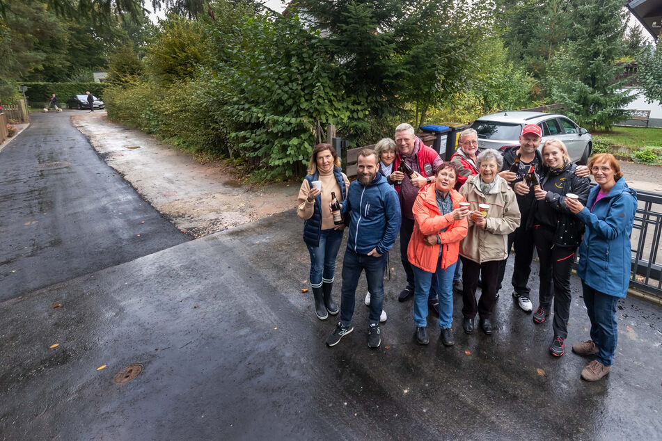 Die Anwohner der Seidemannstraße in Glösa sind glücklich über die neue Straße - aber ein Abschnitt bleibt Schotterpiste.