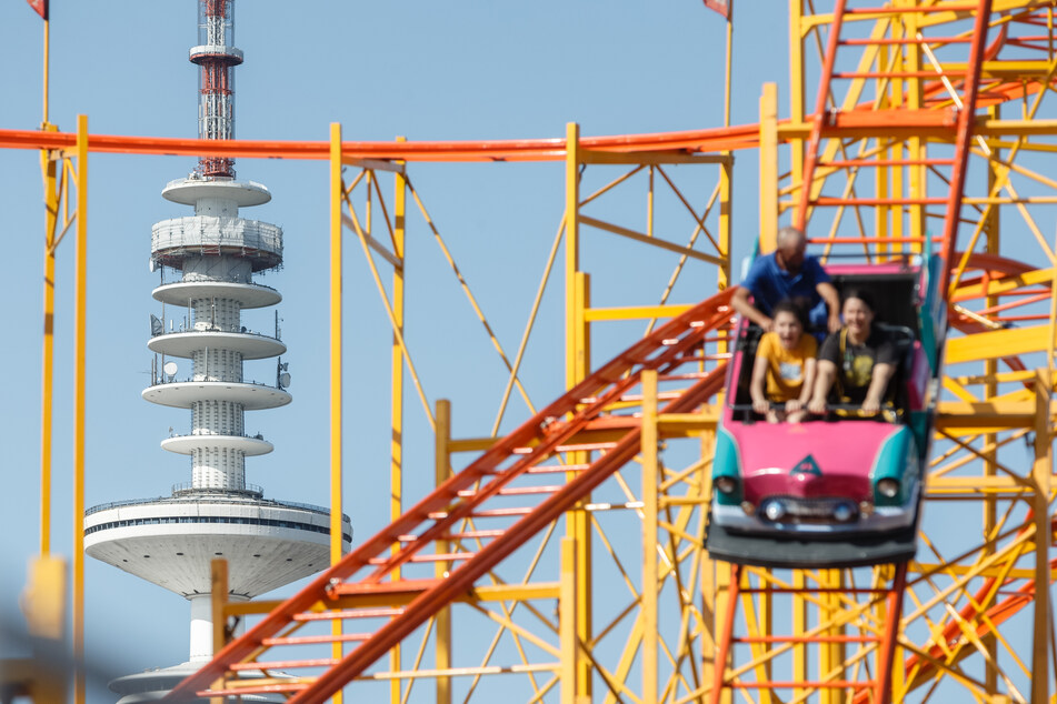 Nach eineinhalb Jahren Zwangspause öffnet Ende Juli der Hamburger Sommerdom. Rund 200 Schausteller werden mit ihren Buden und Fahrgeschäften dabei sein. (Archivfoto)