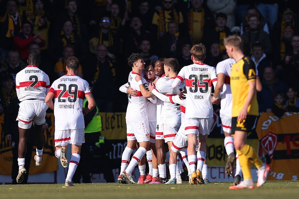 Der VfB Stuttgart II erhöht auf 2:0.