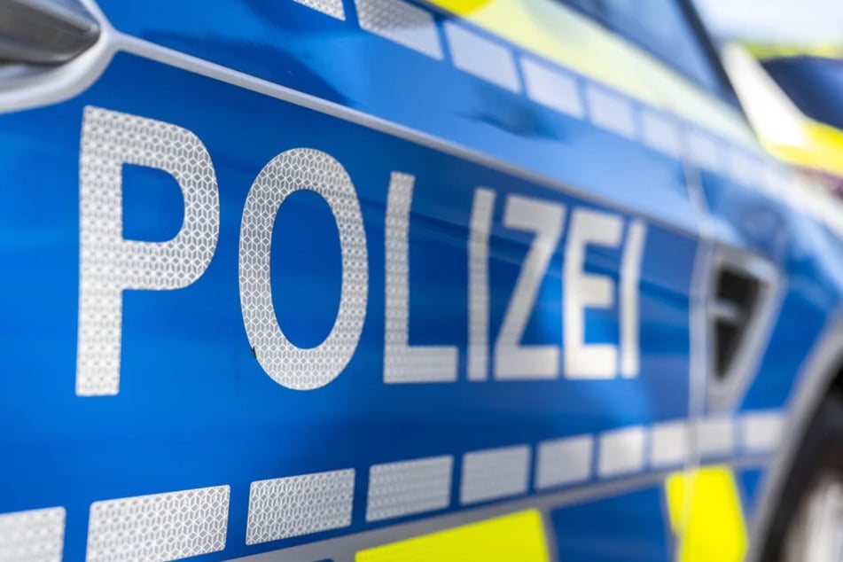 Polizeieinsatz: Verwahrloste Tiere gerettet, Mann greift Einsatzkräfte an