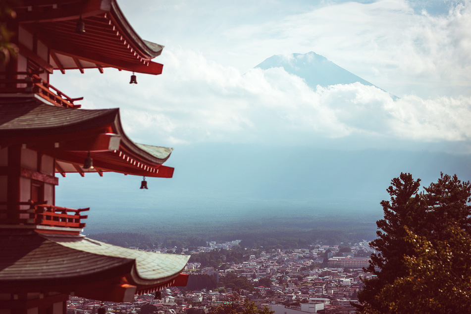 Blick auf den Fuji, ein Vulkan und zugleich der höchste Berg Japans.