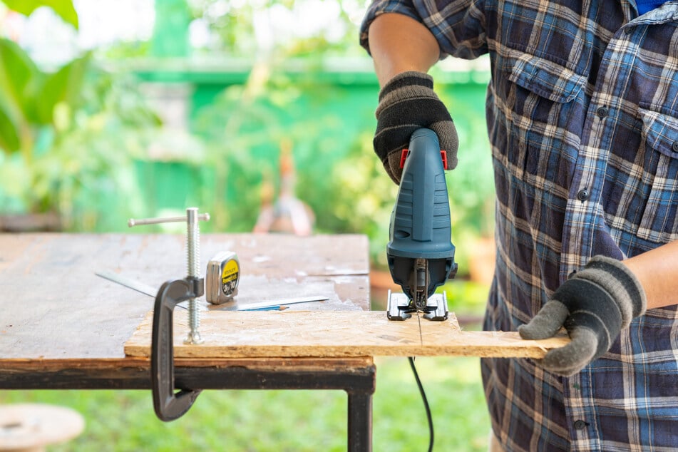 Handwerker haben keine Sommerferien. (Symbolfoto)