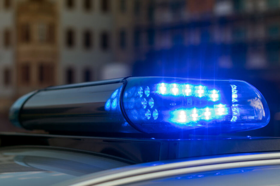 Die Polizei sucht nach einer Vermissten. (Symbolbild)