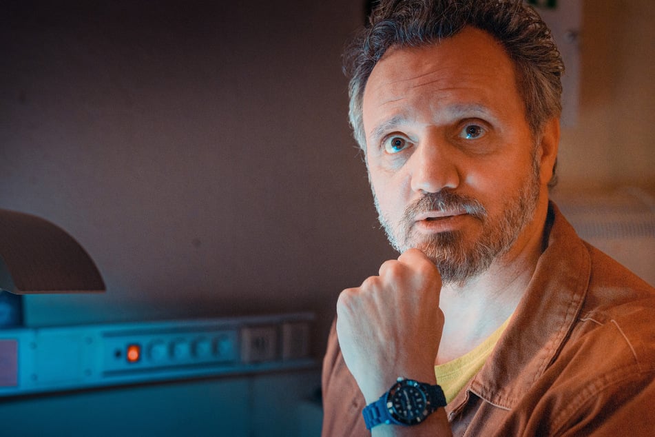 David Walcher (Roland Silbernagl, 55) war der Leiter einer Jugendwohngruppe.