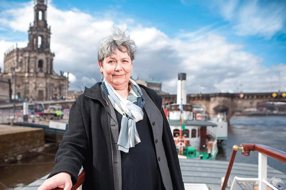 Gefährliches Treibeis auf der Elbe: Dauerfrost legt Schifffahrt lahm | TAG24