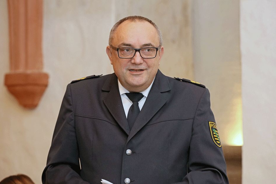 Für Zwickaus Polizeipräsident Conny Stiehl (59) schießt der Vorstoß der Bündnis-Grünen am Bedarf vorbei.