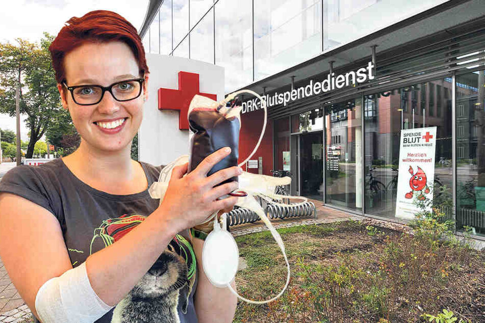 Spendete im Dresden-Urlaub
zum 20. Mal Blut: Francine
Solarek (31) wurde einst von
ihrer Kommilitonin an der
Fachhochschule Mittweida
vom Blutspenden überzeugt.