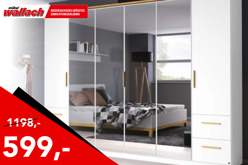 Drehtürenschrank