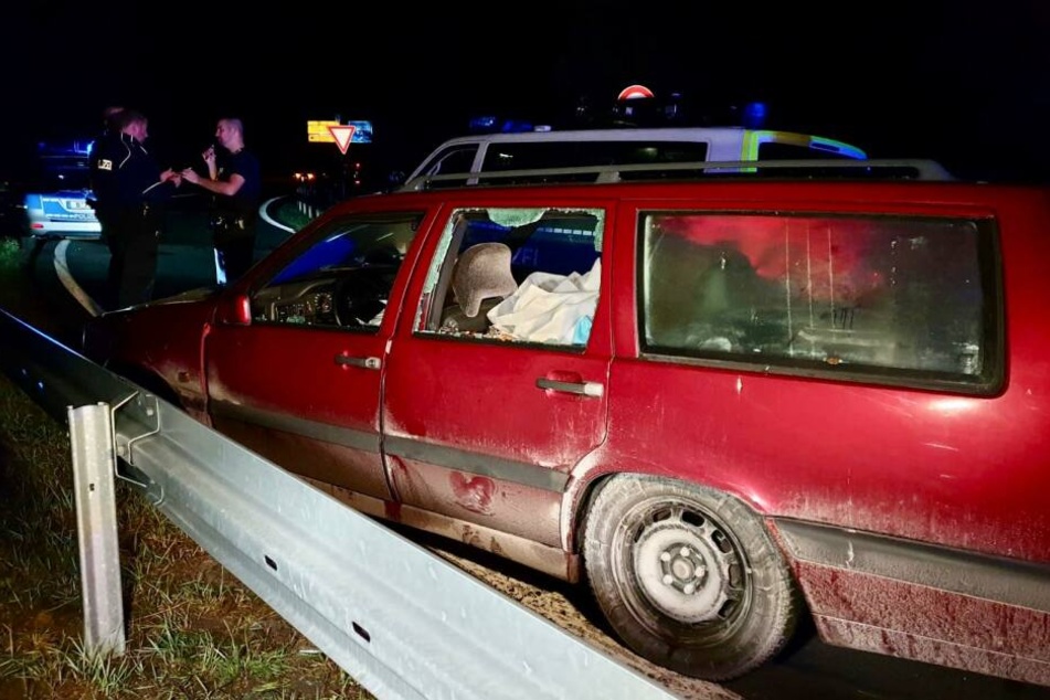 Bei einem Unfall wurde der geflohene Fahrer verletzt.
