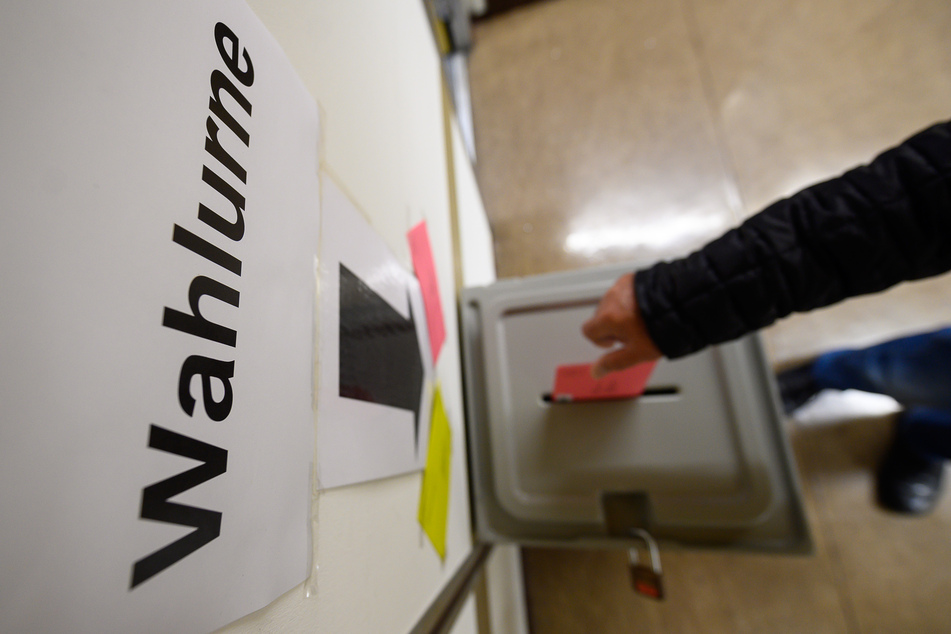 In den neun Bezirksrathäusern kann bereits ab Freitag gewählt werden.