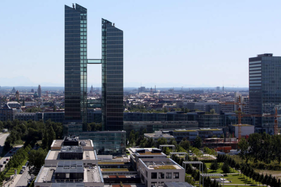 Ein Panorama von München mit den Highlight Towers.