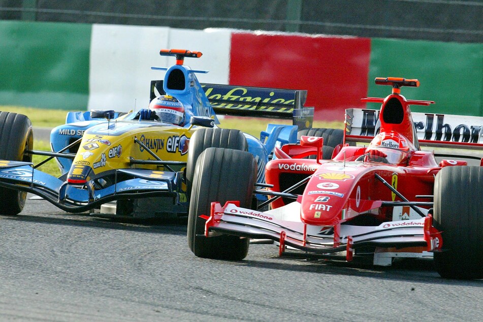 Dieses legendäre Duell beendete 2005 die Ferrari- und Schumi-Dominanz.