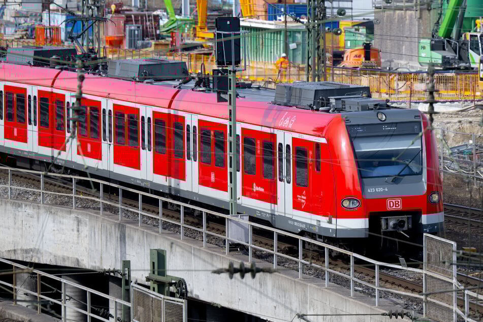 Von Samstagabend, 21.45 Uhr, bis Montag, 5 Uhr, soll nur eine einzige S-Bahn-Linie auf der Stammstrecke durch die Innenstadt fahren.
