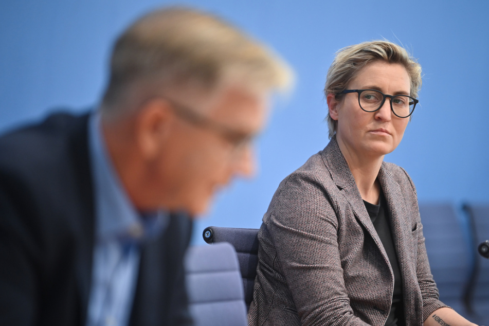 Linken-Chefin Hennig-Wellsow will arme Menschen dauerhaft finanziell entlasten
