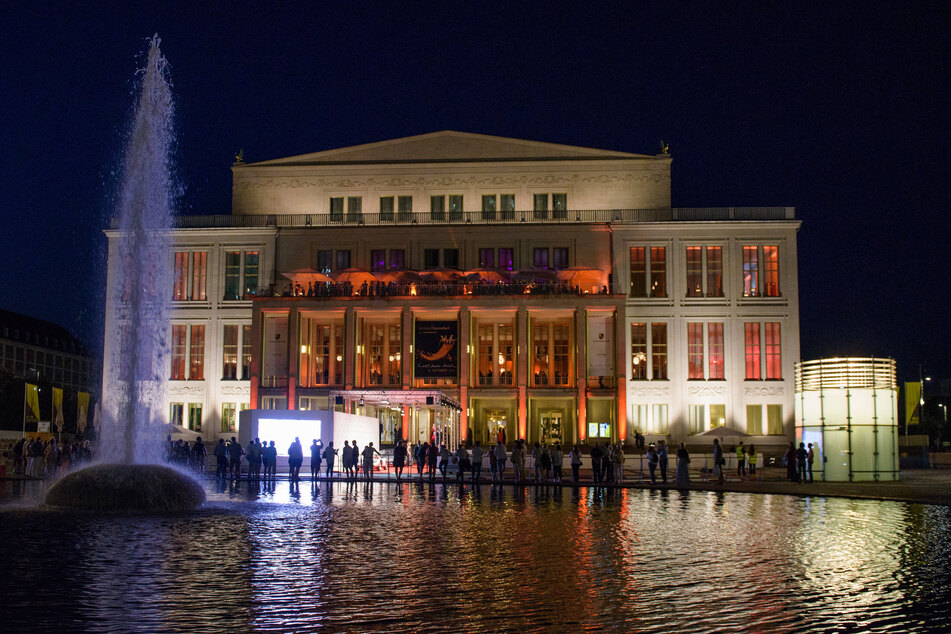 Die Leipziger Oper ist wie alle anderen Kulturstätten noch bis mindestens 12. Dezember geschlossen. (Archivbild)