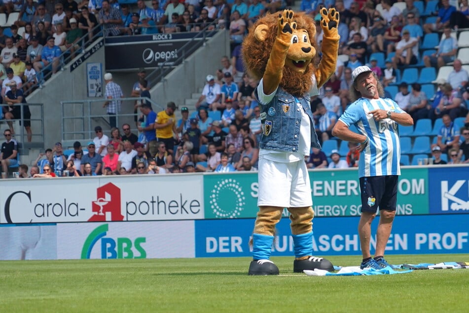 Wer auch das Heimspiel am 11. September nicht verpassen will, kann an unserem Gewinnspiel teilnehmen.