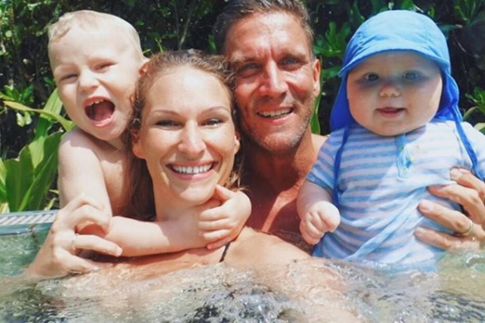 Janni Hönscheid (29) und Peer Kusmagk (44) wollen ihr Leben noch nachhaltiger gestalten.