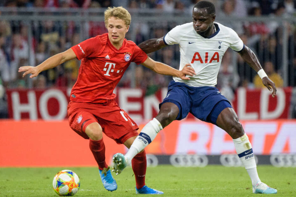 In der Vorbereitung durfte Fiete Arp bei den Profis gegen Tottenham ran.