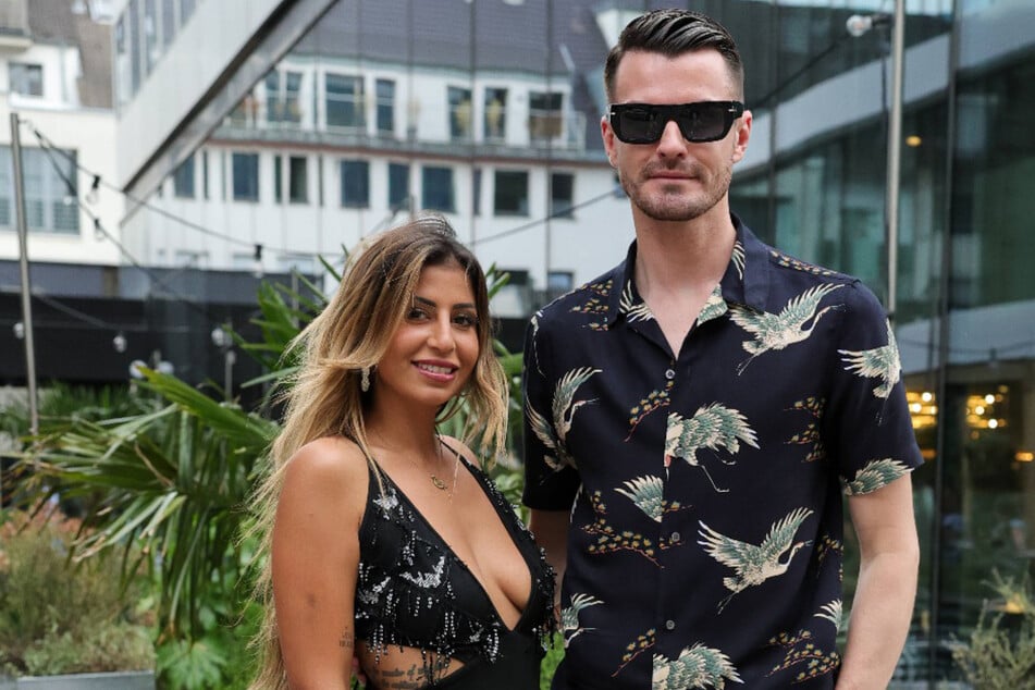 Die gebürtige Griechin und Male-Model Paul-Henry Duval sind eigentlich beste Freunde.