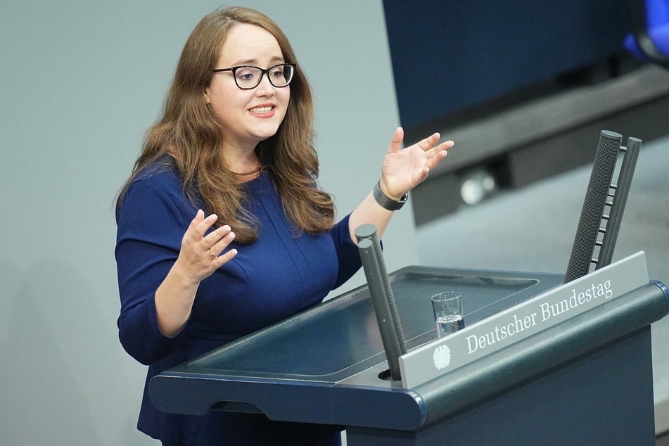 Ricardas Vater habe ihren politischen Weg aktiv verfolgt.