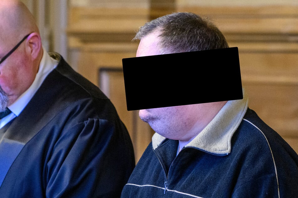 Er sprach Mädchen auf der Straße an: Lange Haft für sächsischen Kinderschänder