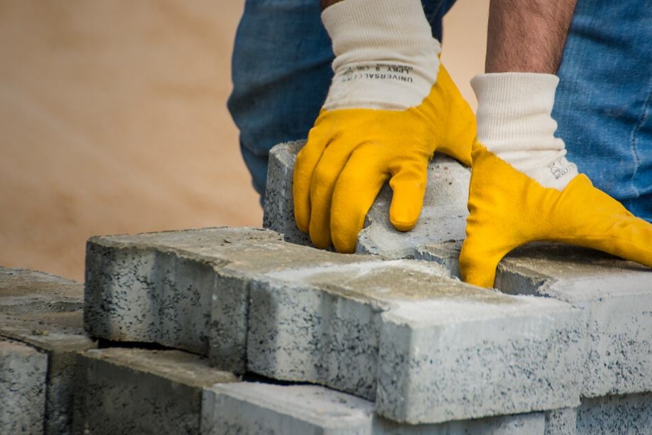 Auch die Schloßhofstraße wird ab Dienstag, den 23. April, zur Baustelle. (Symbolbild)