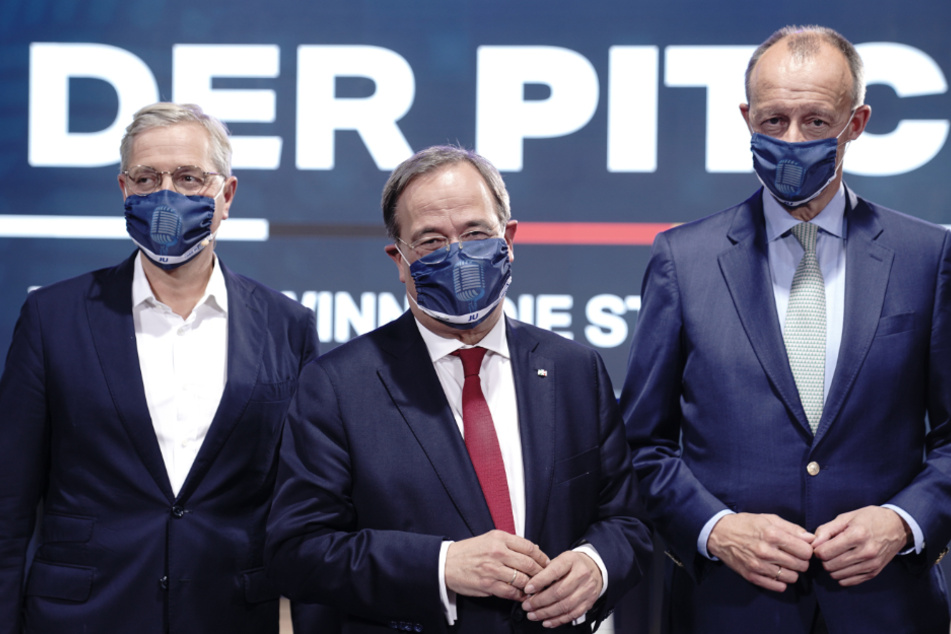 Die drei Kandidaten für den Bundesvorsitz der CDU, Norbert Röttgen (l-r), Armin Laschet und Friedrich Merz stellen sich bei einem Online-Talk den Fragen der Mitglieder der Jungen Union.