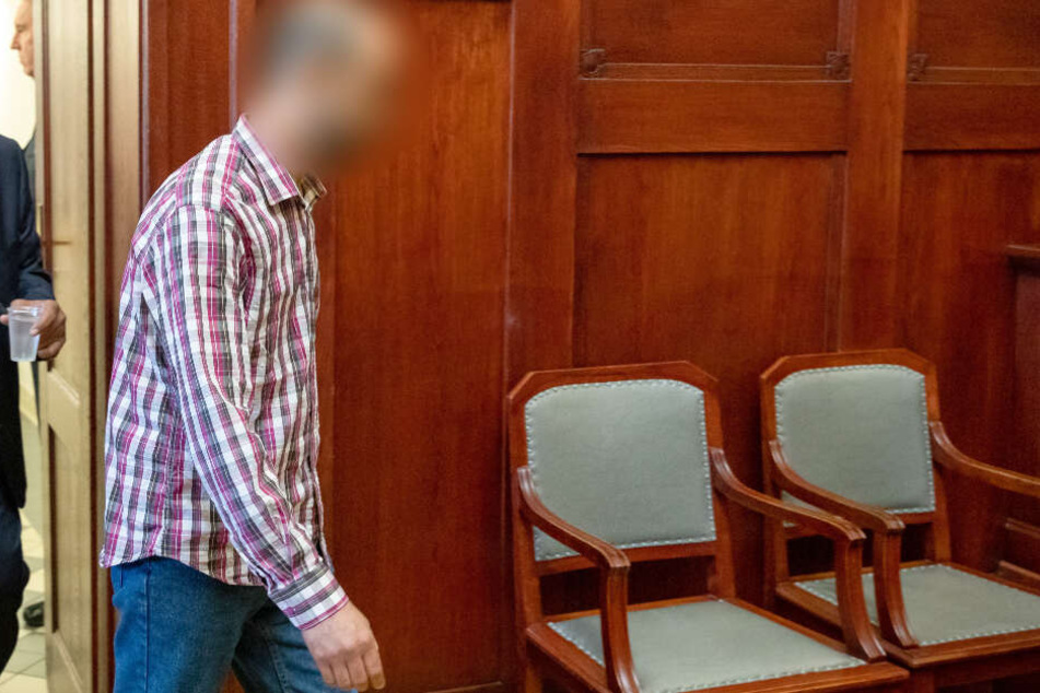 Der Angeklagte beim Prozess in Bayreuth. Am heutigen Dienstag werden die Plädoyers erwartet.