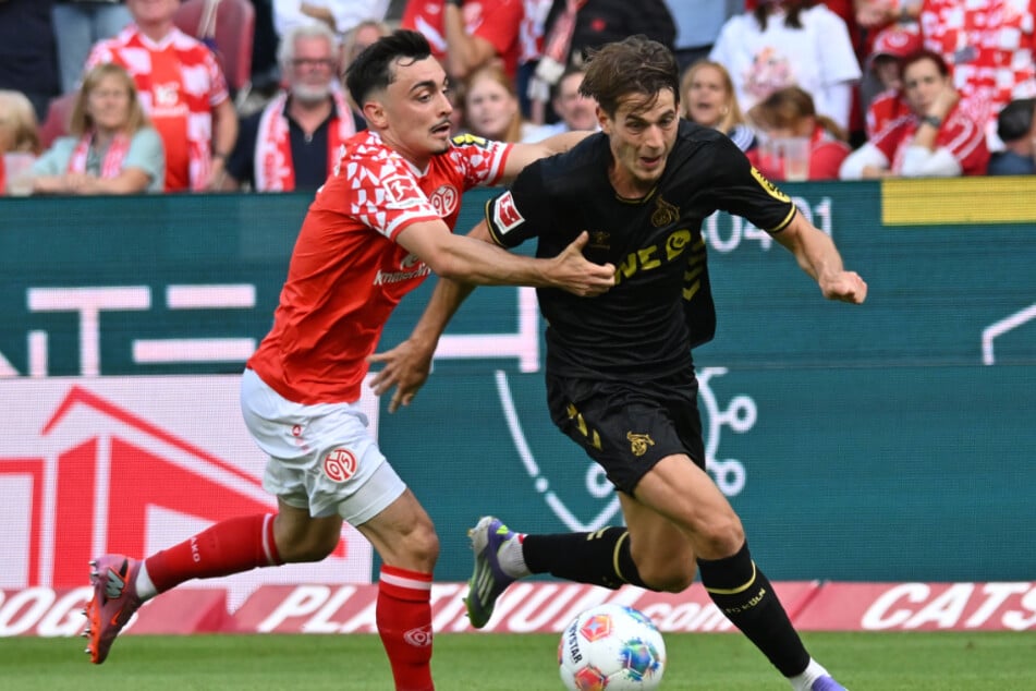 Im Hinspiel konnte sich der 1. FC Köln mit Wolfsburg-Leihgabe Jakub Kaminski (23, r.) mit 1:0 gegen Paul Nebel (23) und seinen FSV Mainz 05 durchsetzen.