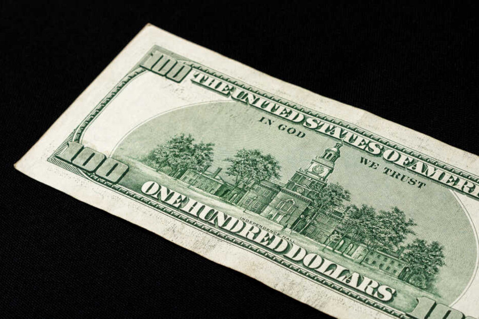 Eine 100 US-Dollar-Note fand das Mädchen im Supermarkt (Symbolbild).