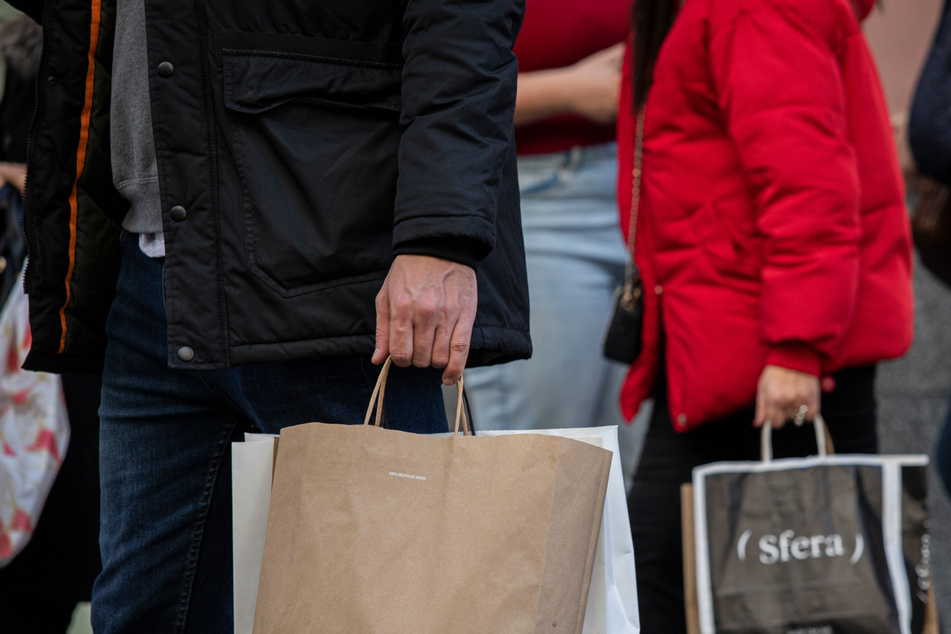 Deutsche konsumieren wieder mehr - daran liegt's