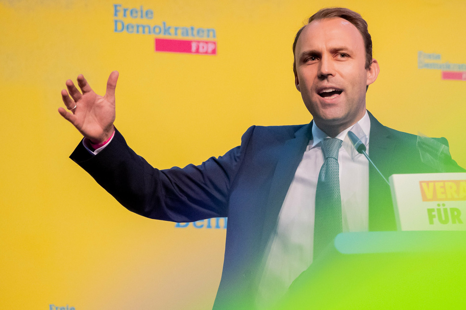 Berlins FDP-Fraktionschef Sebastian Czaja (38) erwartet vom Senat eine Garantie, dass es keinen weiteren Lockdown geben wird.