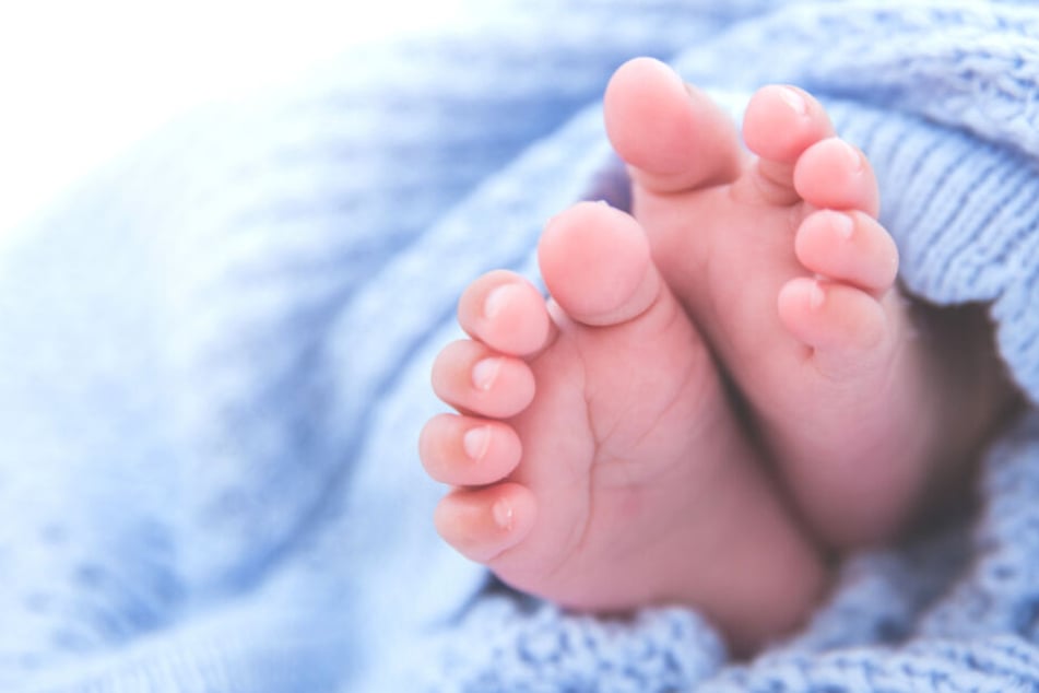Sieben Monate altes Baby soll schnell einschlafen, jetzt ist es tot