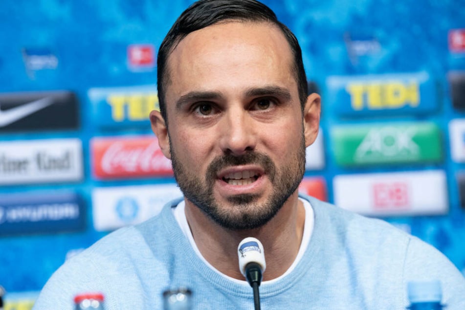 Alexander Nouri spricht auf der Pressekonferenz vor dem wichtigen Spiel gegen den SC Paderborn.