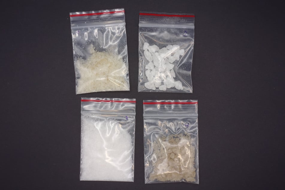 Von Ecstasy bis Pilze – die Kontrolle mit Röntgentechnik deckt kuriose Verstecke auf.