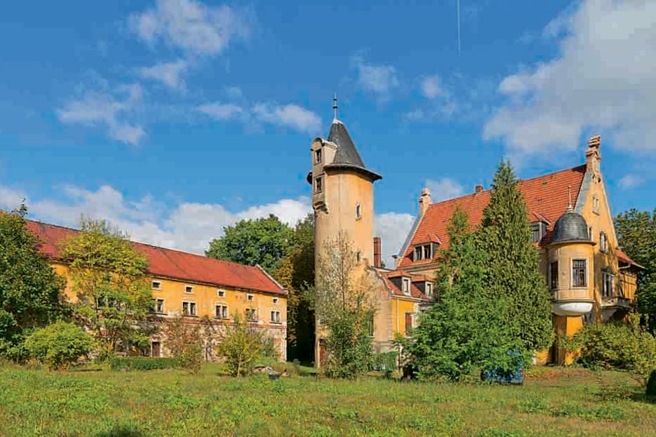 295.000 Euro Mindestgebot: Wer ersteigert das schmucke Schloss Schmorkau nahe
Kamenz?