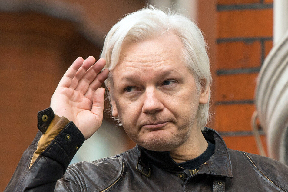 Dem Wikileaks-Gründer Julian Assange (50) wurde nun die ecuadorianische Staatsbürgerschaft entzogen - angeblich wegen verwaltungsrechtlicher Fehler.