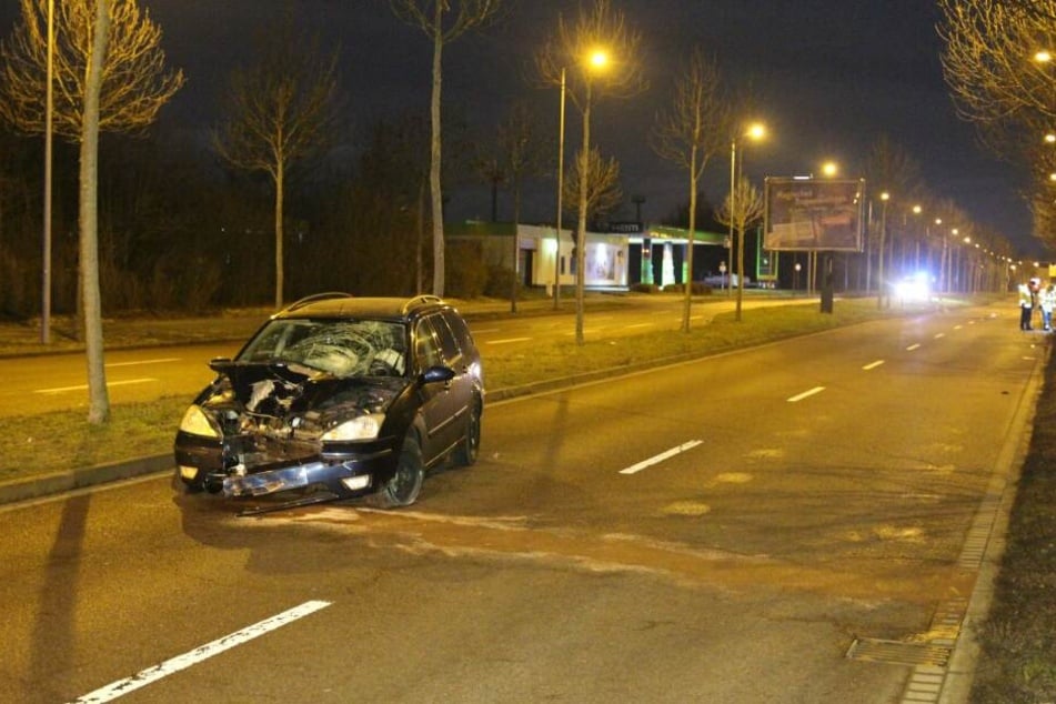 In Leipzig-Paunsdorf ereignete sich in der Nacht zu Samstag ein schwerer Unfall.