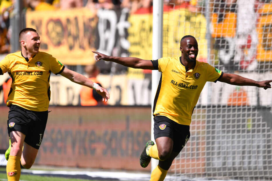 Erich Berko (rechts) zeigte erneut ein ganz starkes Spiel und schoss Dynamo in Führung.
