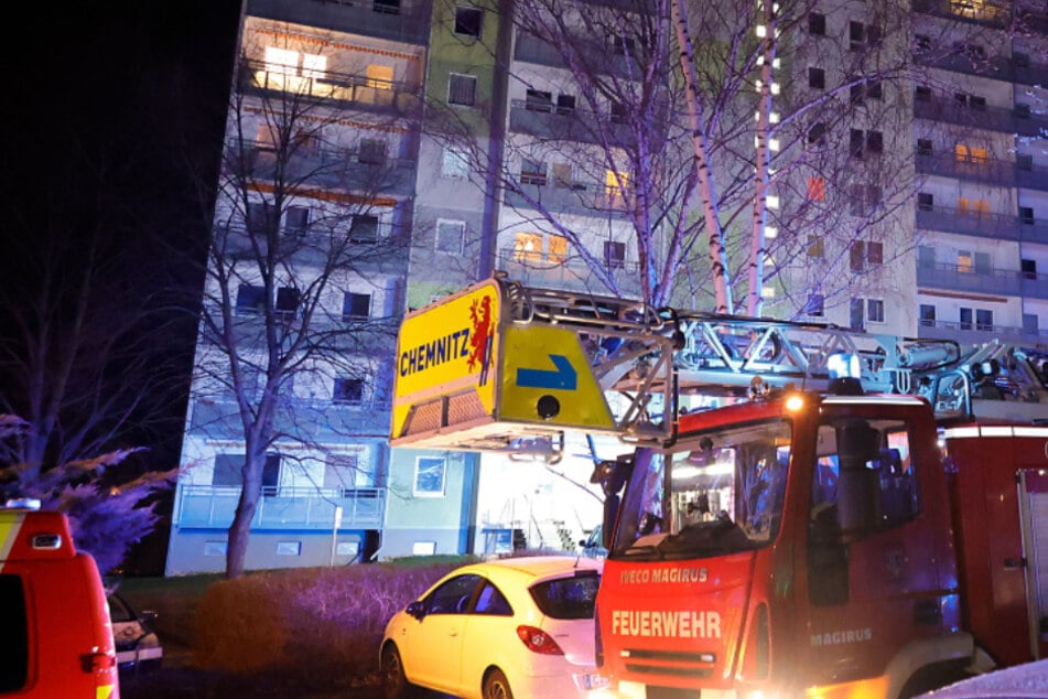 Chemnitz: Es nimmt kein Ende: Schon wieder Feuer in Chemnitzer Plattenbau