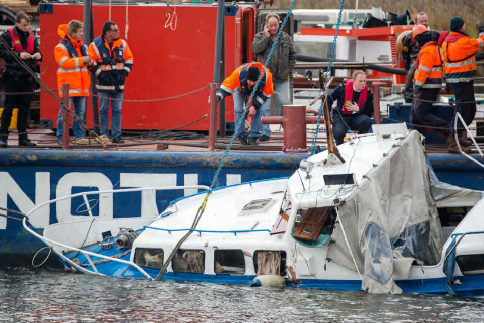 Im November 2016 erfasste ein Binnenschiff ein Sportboot auf der Elbe in Hamburg, dabei wurde ein Skipper getötet.