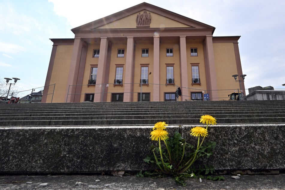 Das ehemalige Kulturhaus "7. Oktober" in Suhl hat bereits neue Funktionen, dient heute als Museumsdepot und Stadtarchiv. Doch nicht allen Kulturhäusern erging es so. Von den 2000 erbaut existiert heute nur noch etwa die Hälfte.